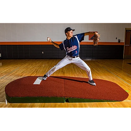 Montículo de práctica de gran tamaño