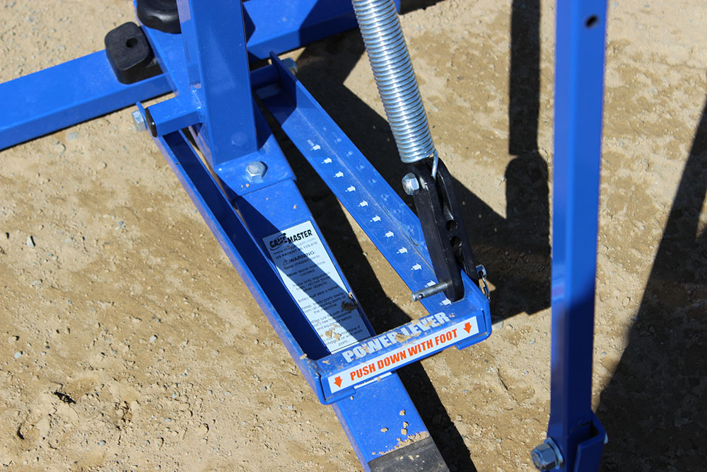 Louisville Slugger Blue Flame Pitching Machine